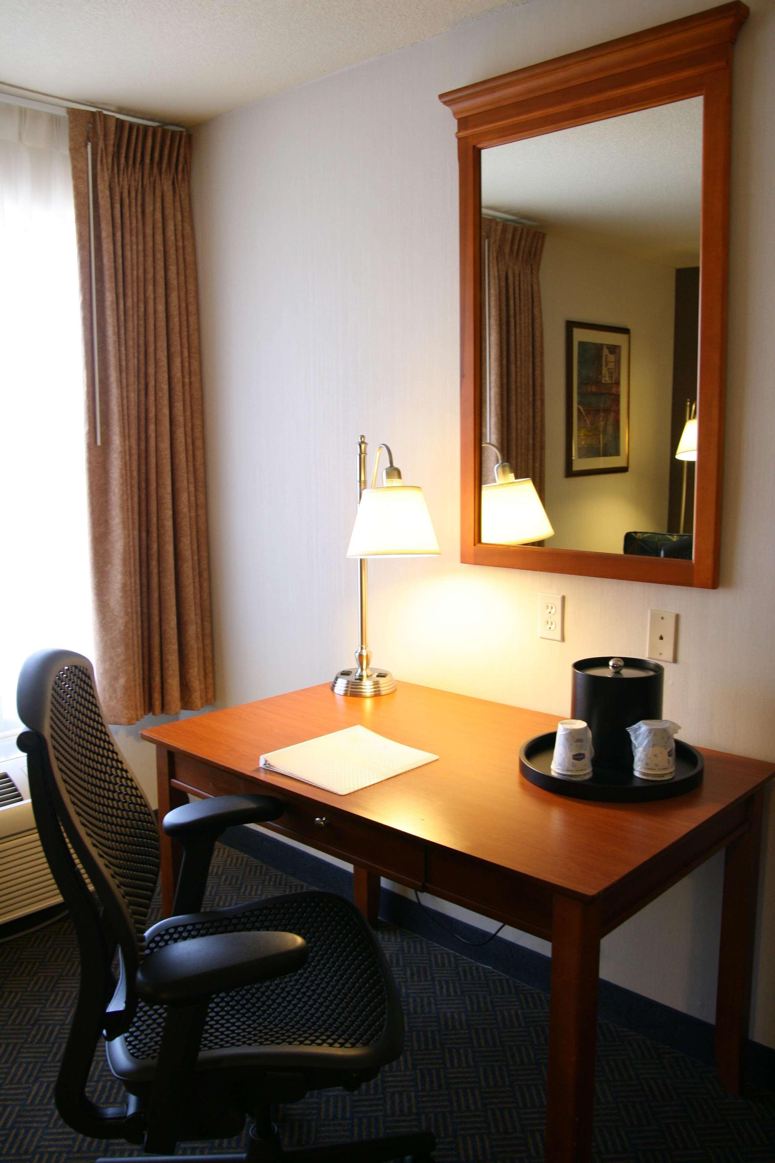 Hampton Inn San Marcos Habitación foto