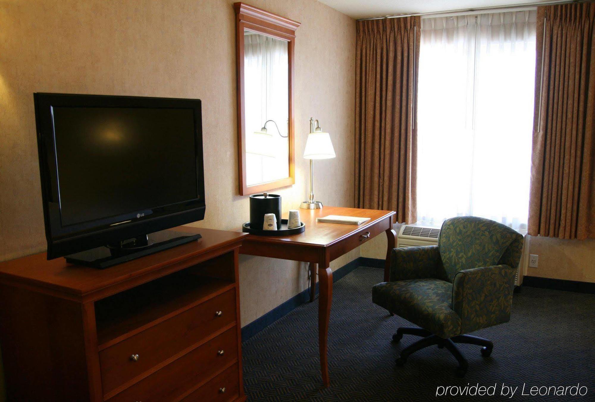 Hampton Inn San Marcos Habitación foto